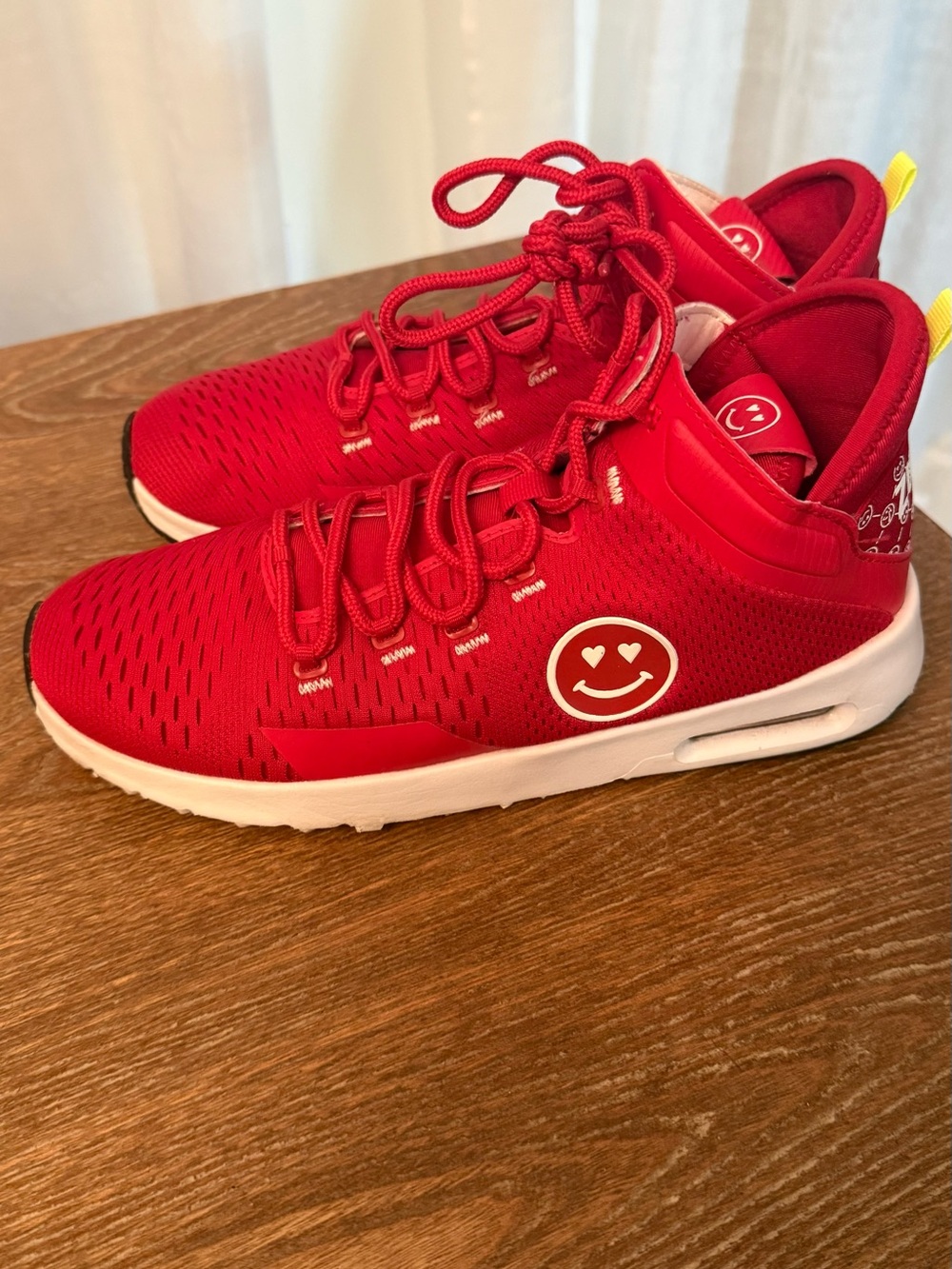Women’s  Training Sneaker Exercise ZUMBA Air Funk Stomp Dance Red Size 9